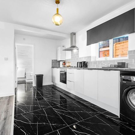 Modern Apartment - Cradley Heath - Top Rated - Netflix - Wifi - 1Mh Smethwick Luaran gambar